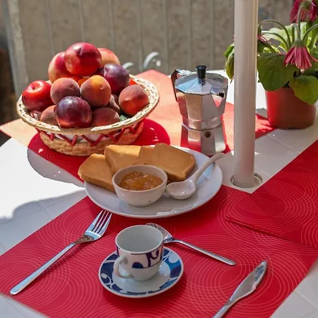La Caletta Bay, 2 Apartments 100Mt From The Beach La Caletta