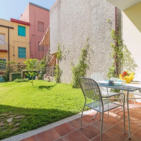 La Caletta Bay, 2 Apartments 100Mt From The Beach La Caletta