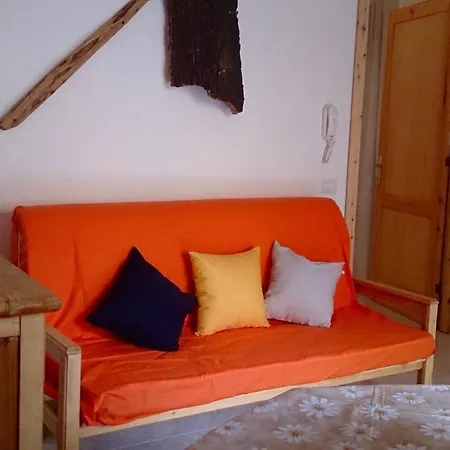 La Caletta Bay, 2 Apartments 100Mt From The Beach Apartment